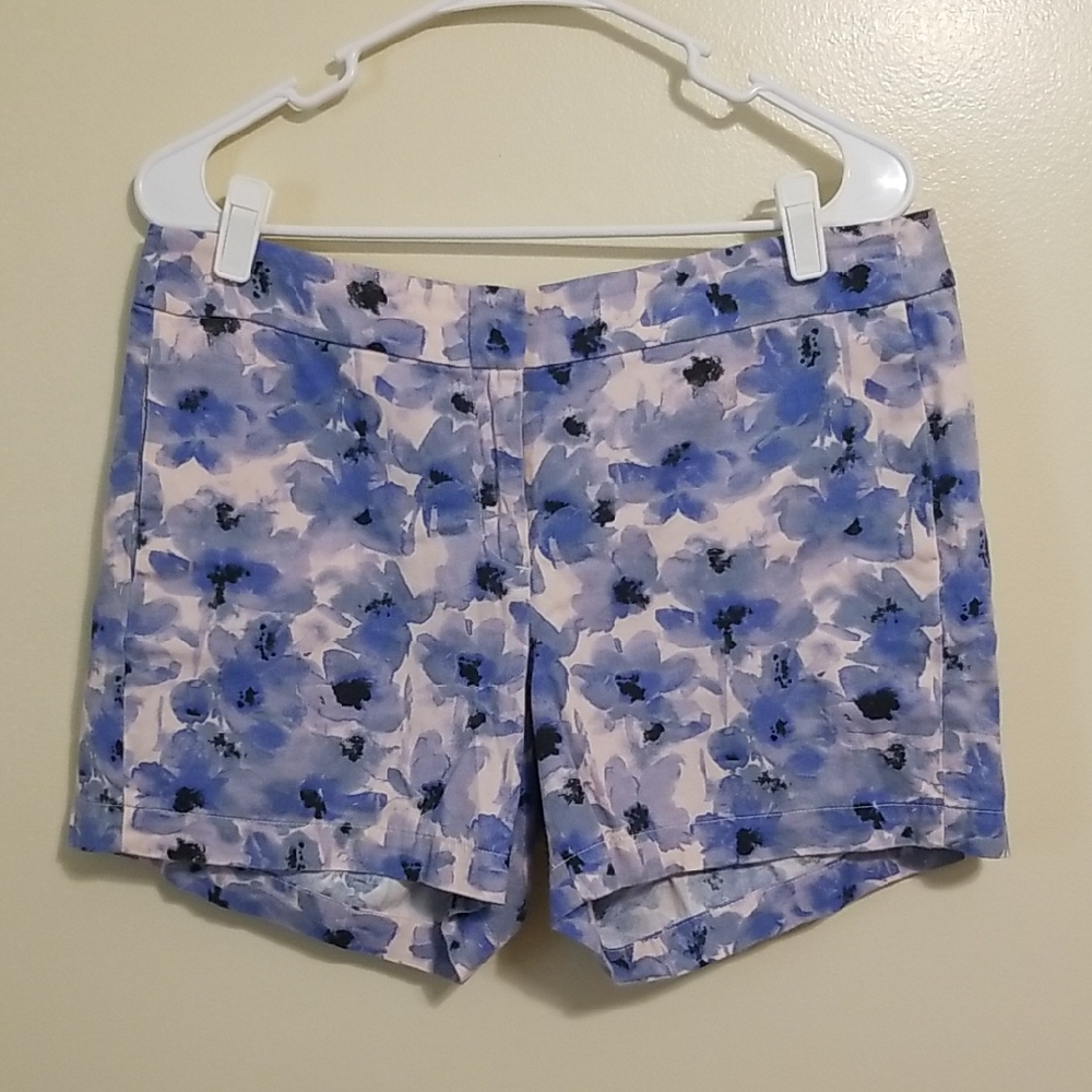 J.Crew 100% Cotton Womens Blue Pink Floral Stretch Chino Mid Rise Shorts Size 10 - Picture 1 of 11